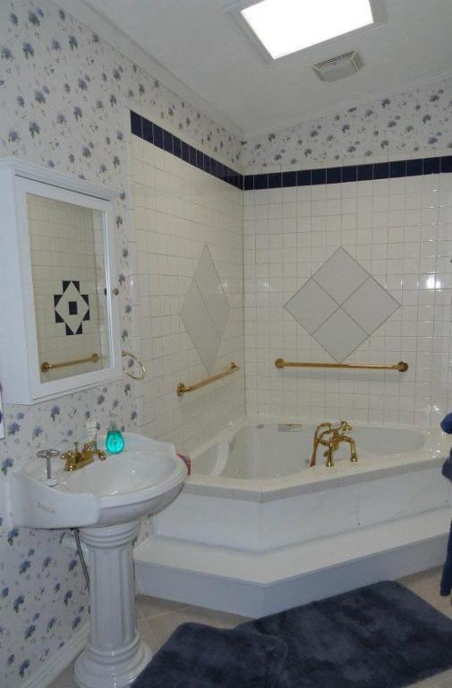 Book Nook Inn Lumberton Phòng bức ảnh